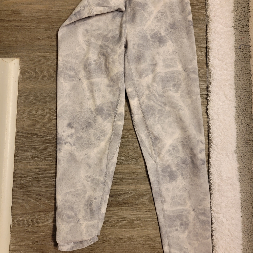 Ptula Watercolor Leggings